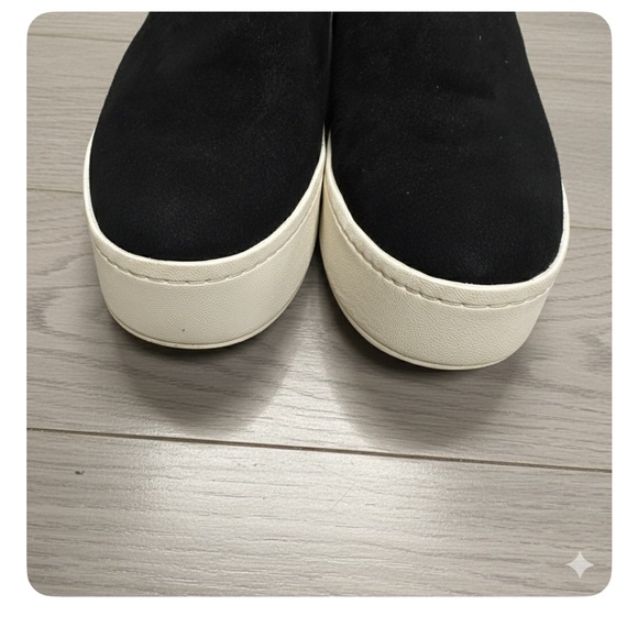 Vince Women's Black Suede Warren Slip On Loafer Sneakers 9 - Picture 6 of 10